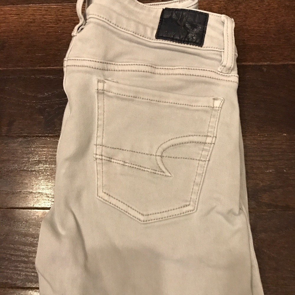 American Eagle High-Waisted skinny jeans